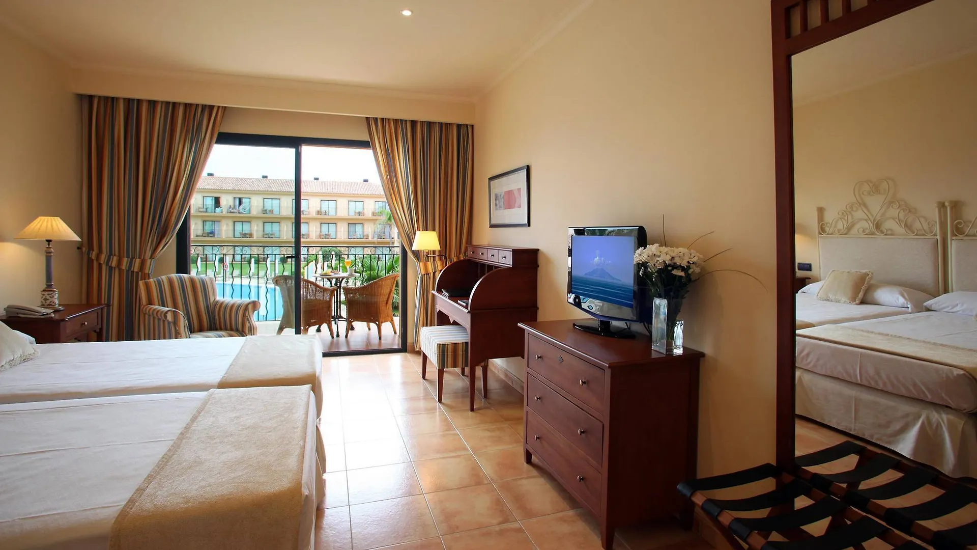Hotel La Quinta Menorca by PortBlue Boutique - Adults Only à Son Xoriguer 5*,  Espagne